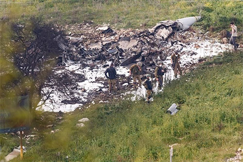 restos del avión israelí derribado Irán pone en duda el poder militar de la entidad sionista